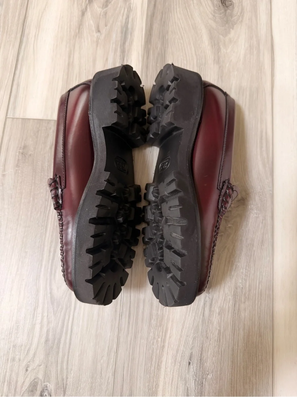 G.H. Bass Weejuns Whitney Super Lug Penny Loafers Wine Leather Women’s 7M
